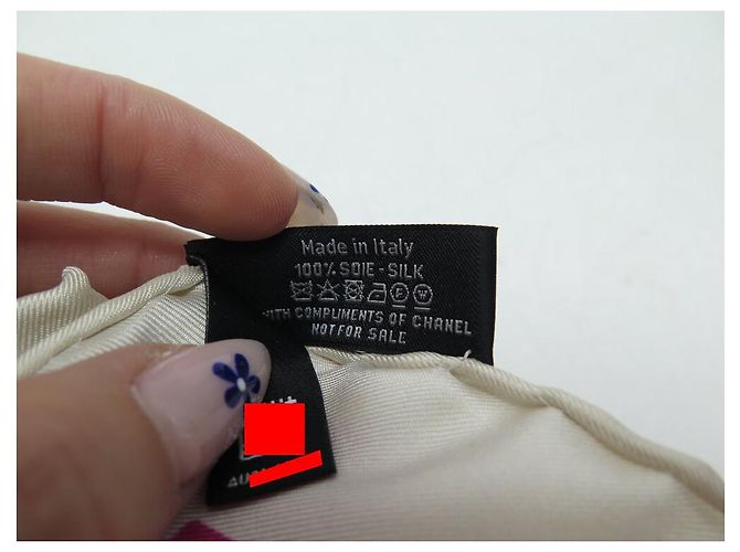 NUOVA SCIARPA DA SPIAGGIA CHANEL LOGO CC COCO CAMBON SCIARPA IN SETA BIANCO ROSA BLU - vista 9