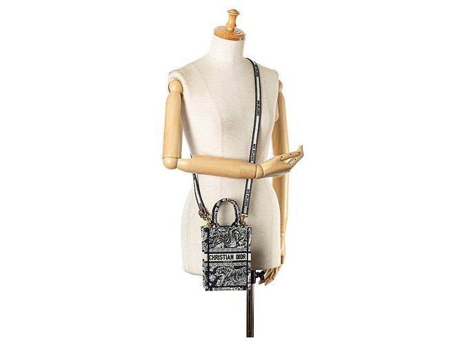 Dior Dior Jacquard Reverse Toile de Jouy Bestickte Handtasche Canvas Handtasche in Great - Ansicht 9