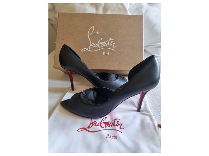 Décolleté Christian Louboutin Open Apostropha in pelle nappa nera - vista 9