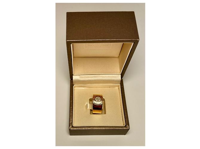Bulgari BVGLARI BVLGARI Ring. Golden - Ansicht 5