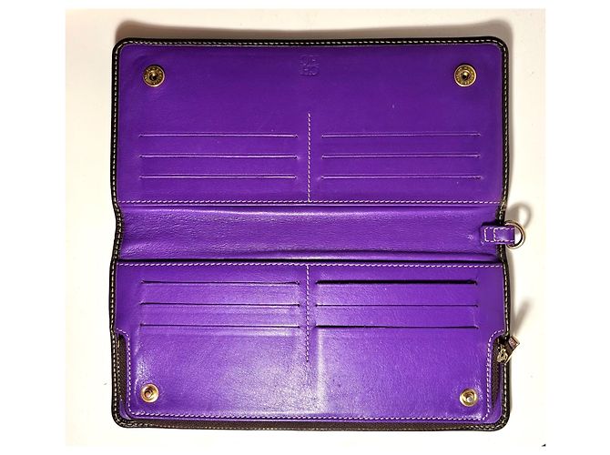 Billetera de cuero marrón y morado de Carolina Herrera. Marrón oscuro - vista 3