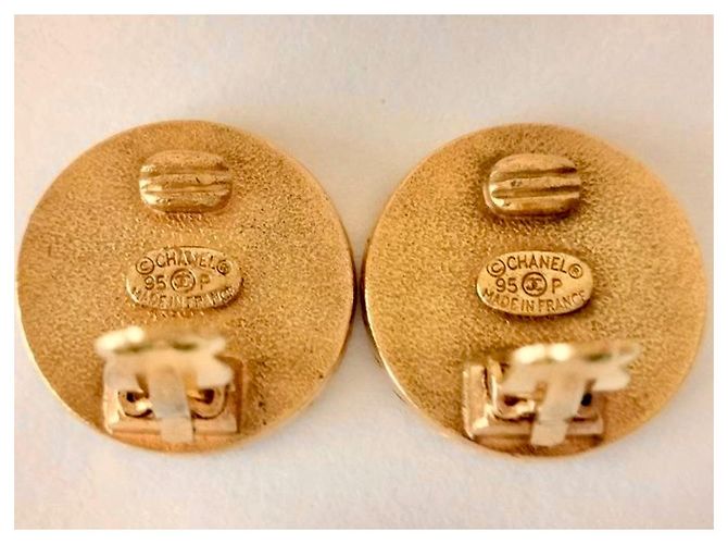 Pendientes de botón CHANEL con el logo CC entrelazado de 1995 Negro Dorado - vista 7
