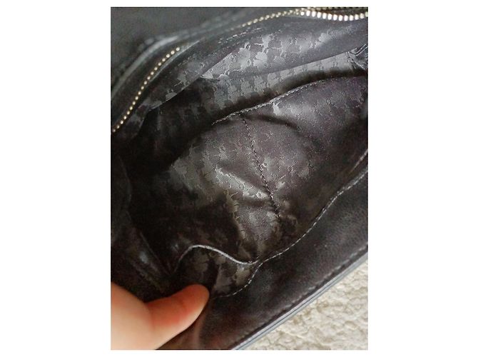 Bolsa de mão acolchoada Karl Lagerfeld em couro de cordeiro preto - vista 11