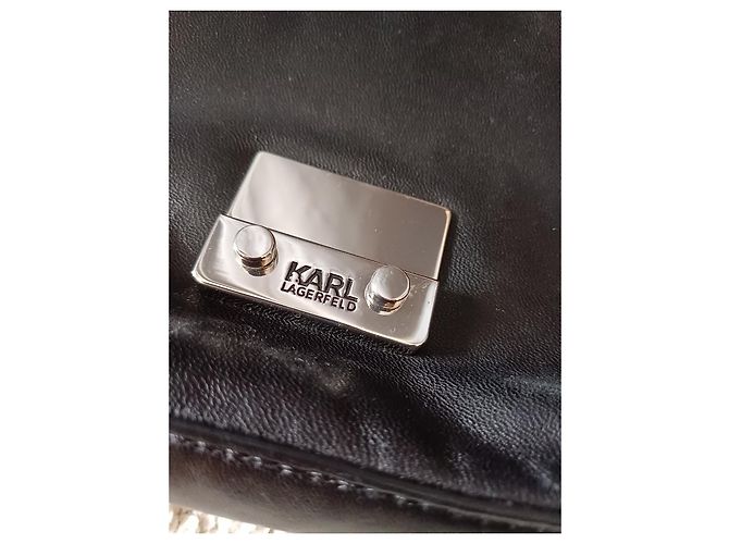 Bolsa de mão acolchoada Karl Lagerfeld em couro de cordeiro preto - vista 4