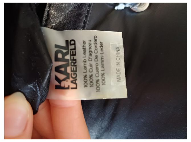 Bolsa de mão acolchoada Karl Lagerfeld em couro de cordeiro preto - vista 9