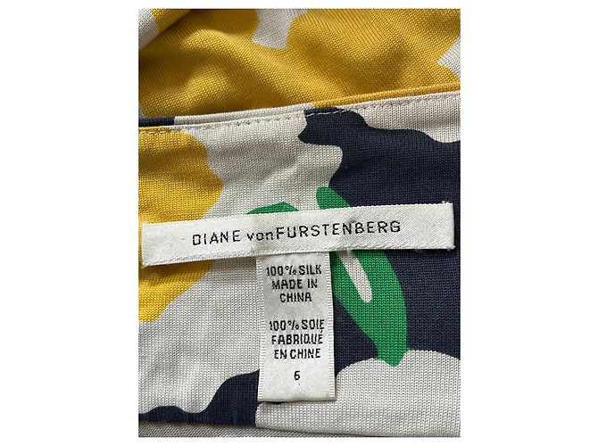 Diane Von Furstenberg Vintage Celosa Seidenwickelkleid von DvF Mehrfarben - Ansicht 3