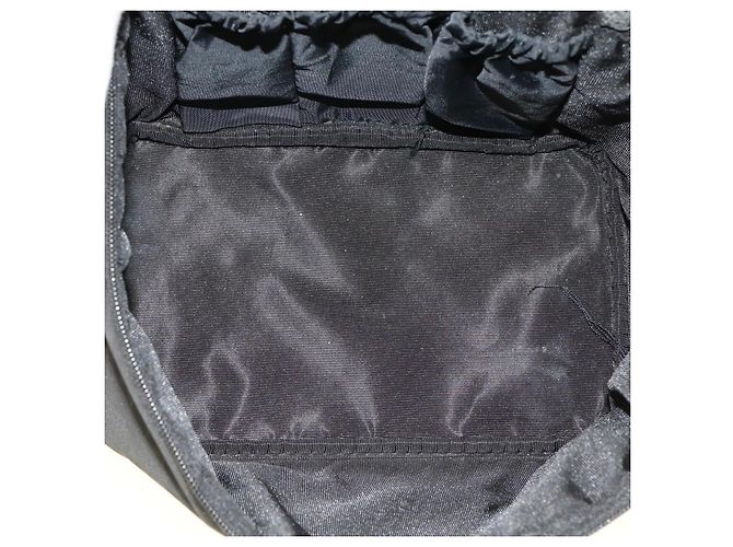 Pochette cosmetica Vanity GIVENCHY in nylon nero Auth am6346 - vista 11