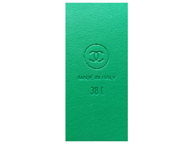 Sandali Chanel in pelle verde taglia 38 - vista 10