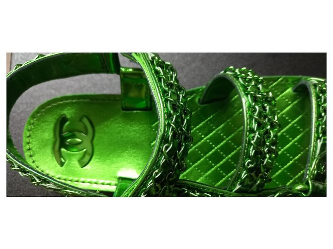 Sandali Chanel in pelle verde taglia 38 - vista 11