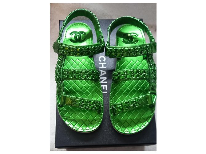 Sandali Chanel in pelle verde taglia 38 - vista 2