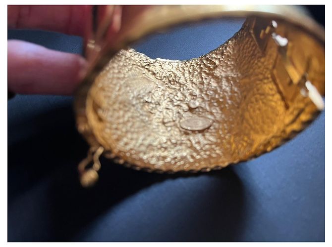 Chanel cuff bracelet golden steel - view 6