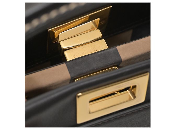 Borsa Mini Peekaboo Fendi in pelle marrone scuro - vista 6