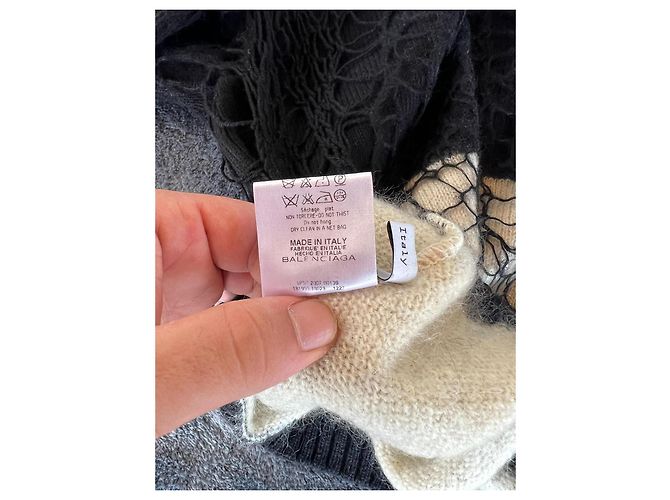 Strickpullover B/W aus Mohair von Balenciaga von Nicolas Ghesquière. Schwarz Weiß - Ansicht 12