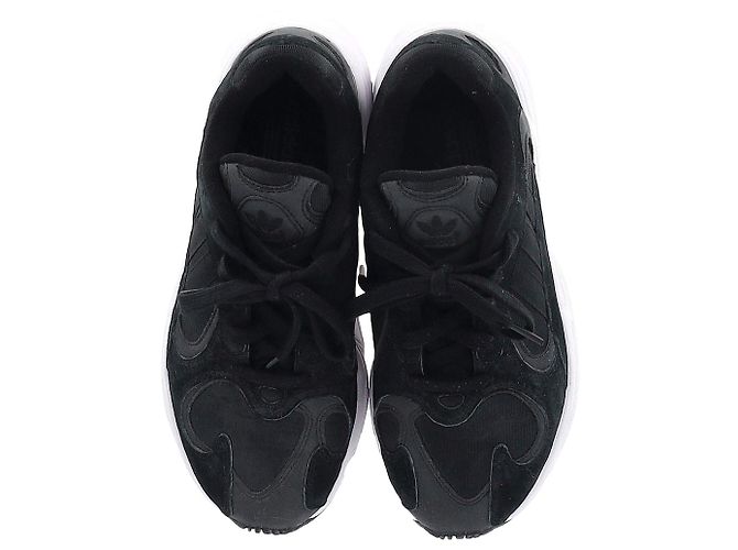 Autre Marque Sneakers Adidas Yung-1 in suede nero - vista 5