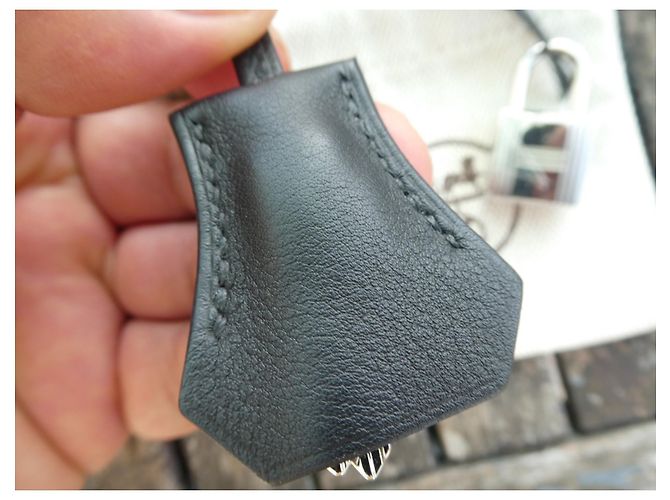 Glocke, Reißverschluss, neues hermès Vorhängeschloss für Kelly- oder Birkin-Handtasche Schwarz - Ansicht 5