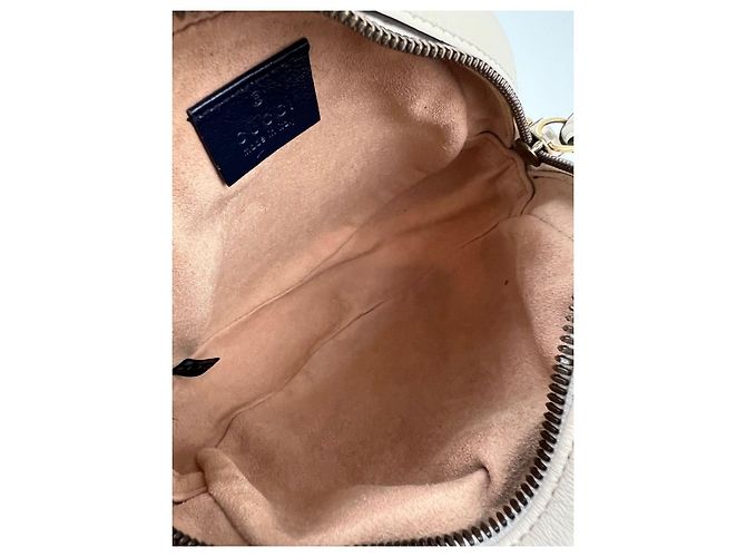 Borsa a spalla Gucci GG Azalea Matelassé in pelle bianca mistica rotonda - vista 4