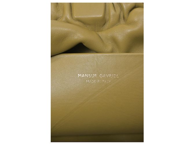 Mansur Gavriel Cloud Clutch Pomelo in pelle oliva Verde Verde oliva - vista 13