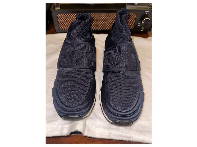 Sneakers Chanel in tessuto nero - vista 3