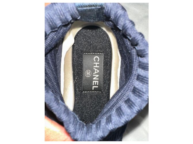 Sneakers Chanel in tessuto nero - vista 7