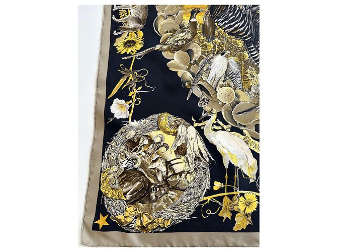 Hermès 'Fauna e Flora del Texas' Sciarpa Kermit Oliver 90 Nero D'oro - vista 5