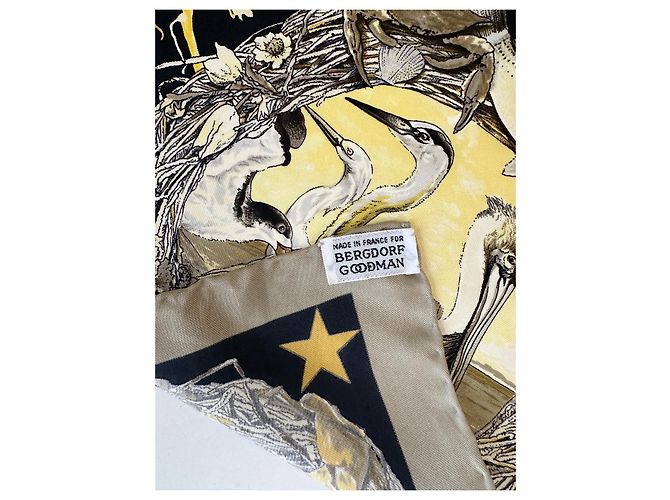 Hermès 'Fauna e Flora del Texas' Sciarpa Kermit Oliver 90 Nero D'oro - vista 9
