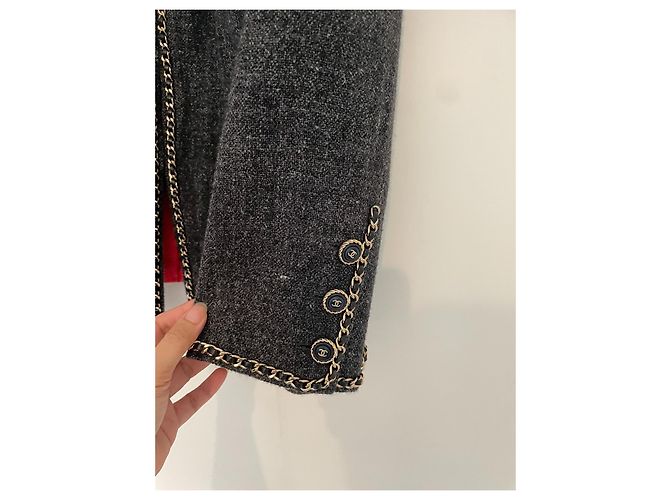 Cambon Chanel 2019B collection Jacket in Grey - view 10