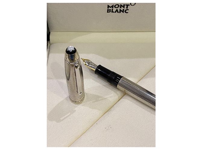 Montblanc Solitaire Meisterstück 146 LeGrand Perla Argento Silver hardware - vista 7