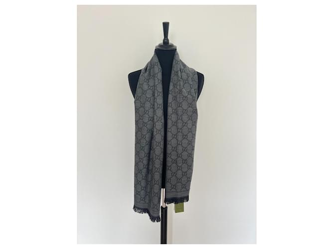 Gucci Wendeschal GG Monogramm Grau Wolle - Ansicht 2