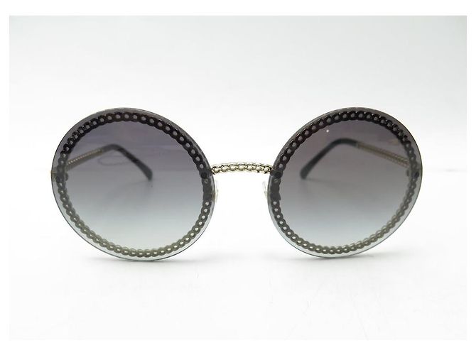 NOVE OCCHIALI DA SOLE CHANEL CATENE PERLE 4245 ORO ASTUCCIO D'oro - vista 2