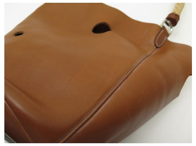 Hermès BORSA A MANO HERMES SEAU MANGEOIRE IN PELLE D'ORO GULLIVER Marrone - vista 12