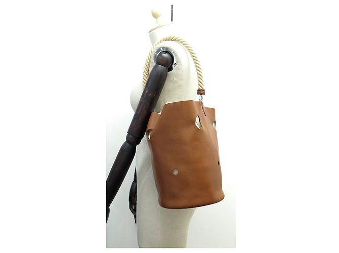 Hermès BORSA A MANO HERMES SEAU MANGEOIRE IN PELLE D'ORO GULLIVER Marrone - vista 8