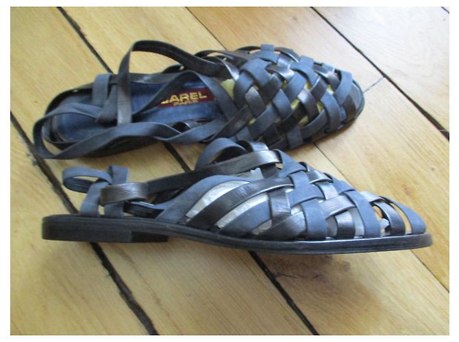 Carel Sandali con cinturini incrociati, taglia 38. Blu navy - vista 3