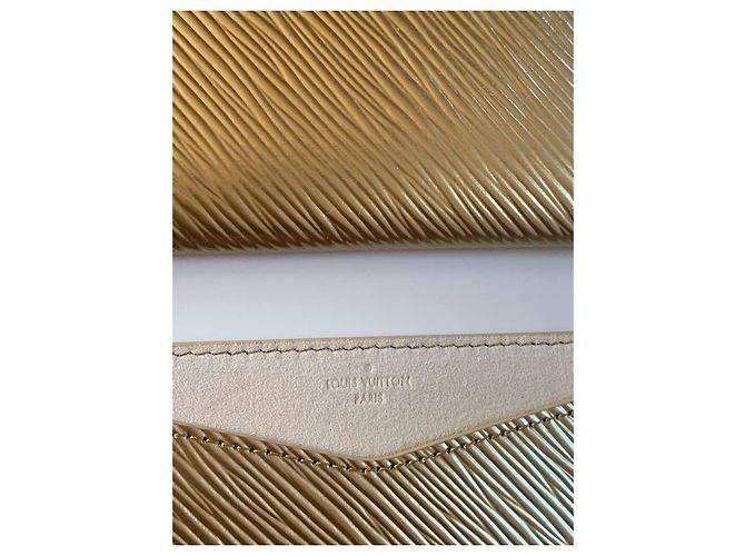 Louis Vuitton Regalos VIP Dorado - vista 6