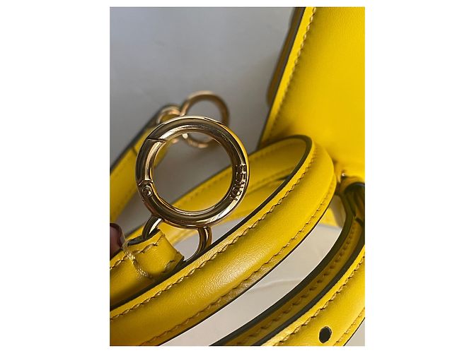 Borsa Fendi Peekaboo I SEE U in pelle di struzzo gialla Giallo - vista 14