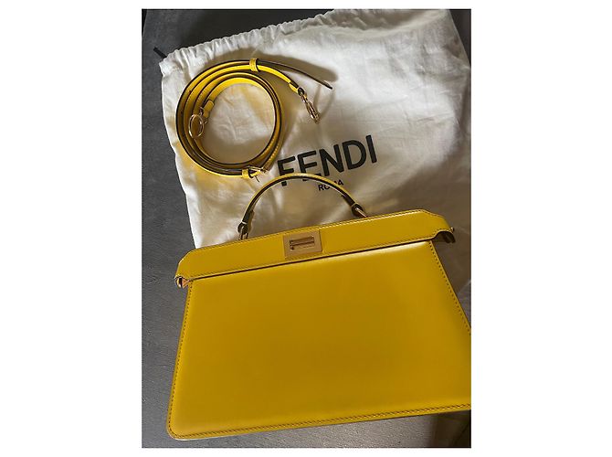 Borsa Fendi Peekaboo I SEE U in pelle di struzzo gialla Giallo - vista 15