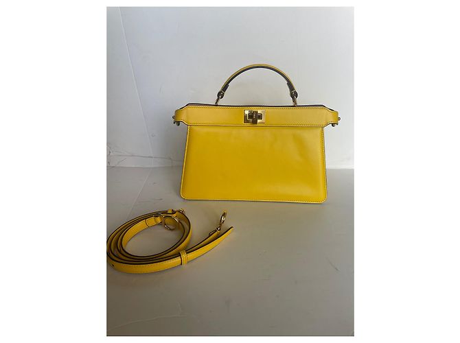 Borsa Fendi Peekaboo I SEE U in pelle di struzzo gialla Giallo - vista 3