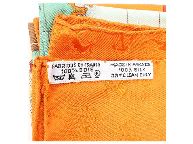 Hermès Foulard in seta HERMES "Le Géographe" progettato da Sandra Laroche Rosso - vista 2
