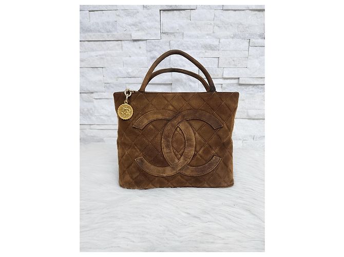 Vintage Chanel Medaillon Tasche Karamell - Ansicht 11