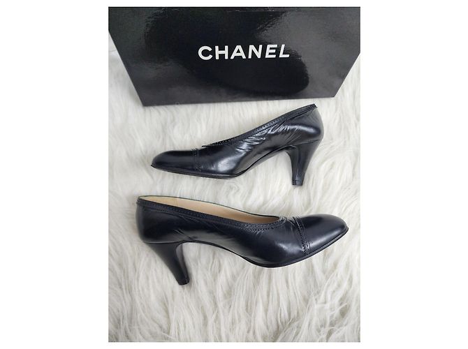 Décolleté Chanel in pelle nera Nero - vista 3