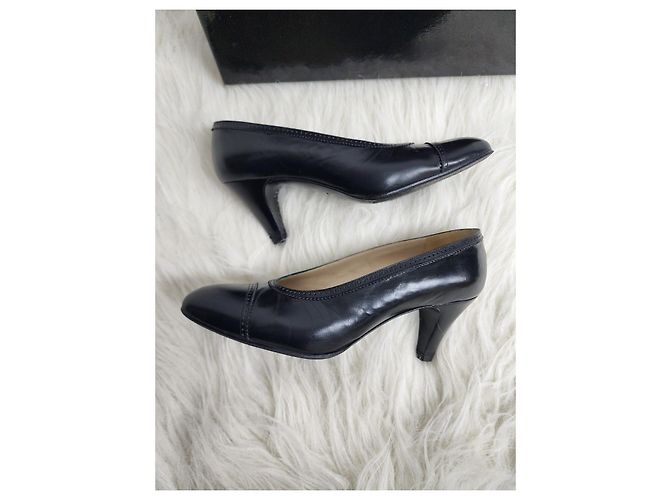 Décolleté Chanel in pelle nera Nero - vista 4