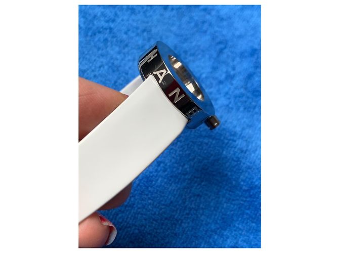 La Ronde Montre Chanel Ronde Acier et Cuir Vernis Blanc - vue 8