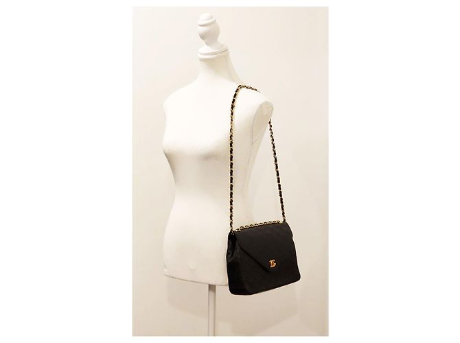 Bolsa Clássica Chanel Timeless Envelope Single Flap com 24K de Ouro. Preto - vista 21