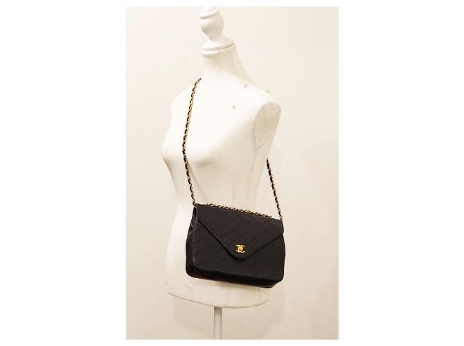 Bolsa Clássica Chanel Timeless Envelope Single Flap com 24K de Ouro. Preto - vista 22