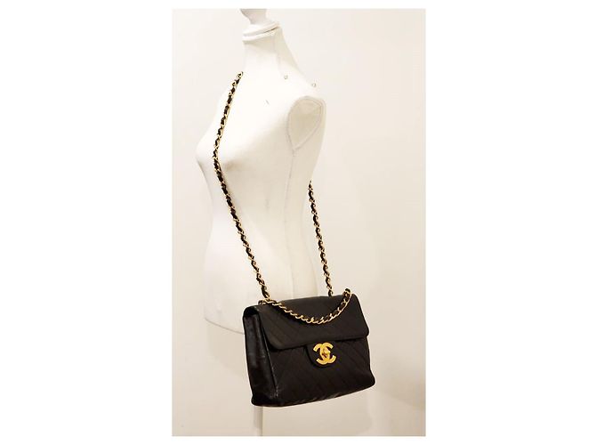 Borsa a tracolla Chanel Timeless Classic Jumbo Nero - vista 23