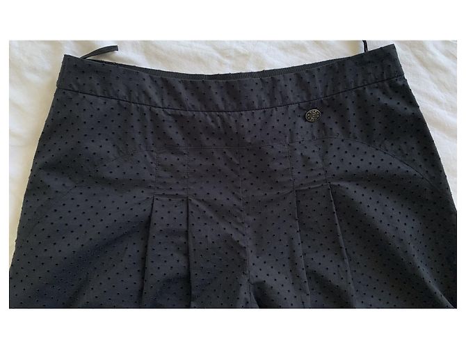 Chanel Pantalones Anchos Negros de Algodón Perforados - vista 8