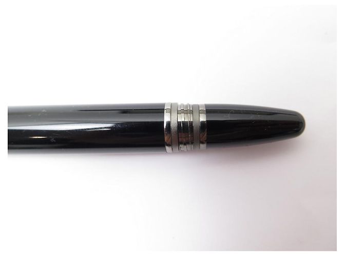 PENNA A SFERA MONTBLANC STARWALKER ULTRA BLACK IN RESINA PREZIOSA Nero - vista 3