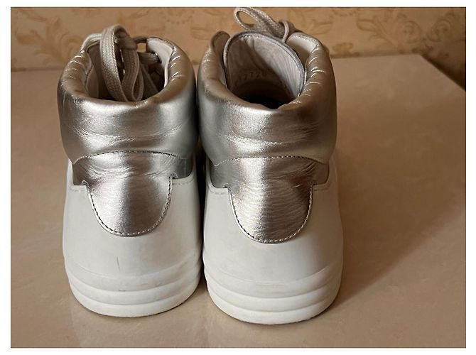 Sneakers Chanel in pelle bianca Bianco - vista 5