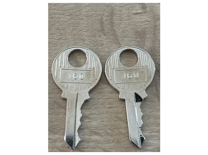 Glänzendes silbernes Stahl-Hermès-Schloss für Kelly oder Birkin Silber Hardware - Ansicht 3
