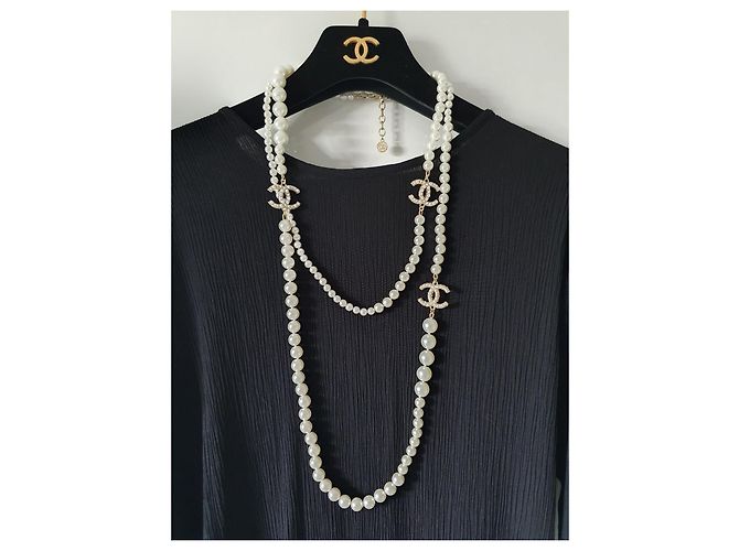 Coco Crush Collana di Perle Chanel Classica Extra Lunga A21 Crociera 100 Anni di Anniversario D'oro - vista 15