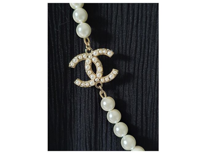 Coco Crush Collana di Perle Chanel Classica Extra Lunga A21 Crociera 100 Anni di Anniversario D'oro - vista 18